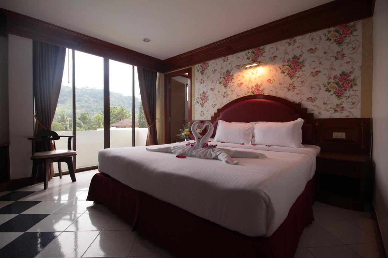 Taj Phuket Inn Patong Bagian luar foto
